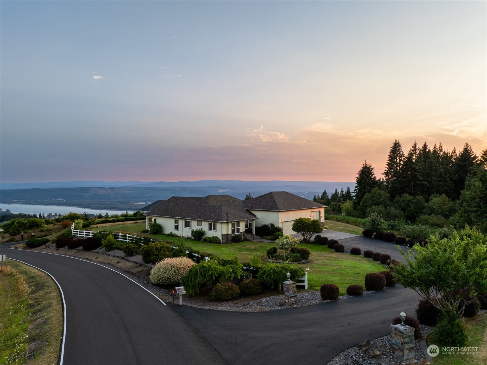 an aerial view of multiple house