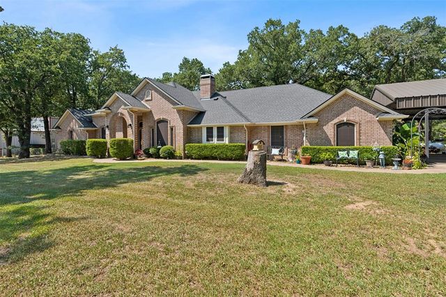 $749,000 | 360 Lanier Road | Combine