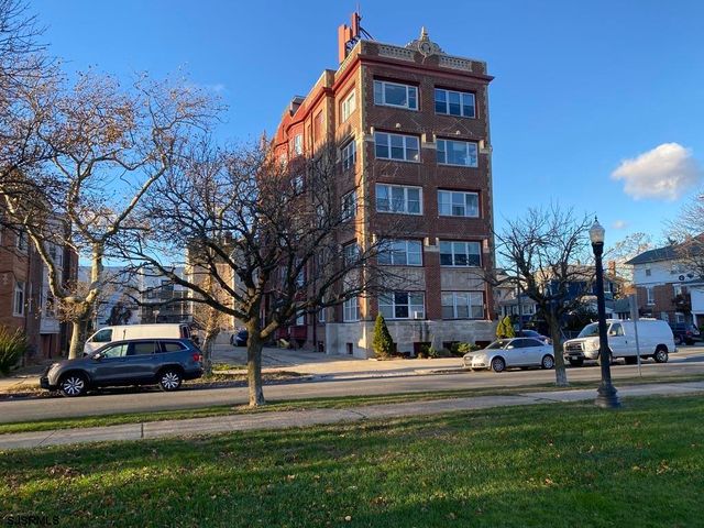 $145,000 | 3501 Ventnor Avenue, Unit E2 | Chelsea