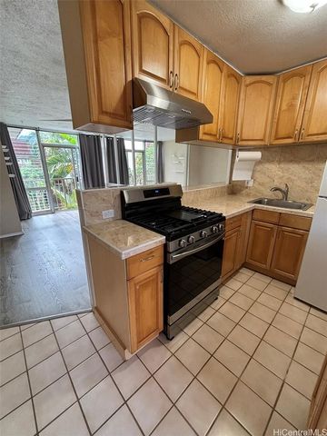 $369,000 | 45-697 Kamehameha Highway, Unit 213 | Kaneohe