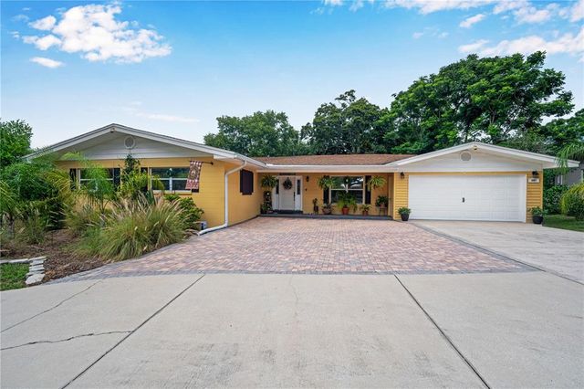 $285,000 | 1407 Ave D Northeast | Winter Haven