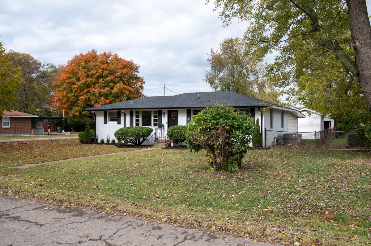 a view of a house with a outdoor space