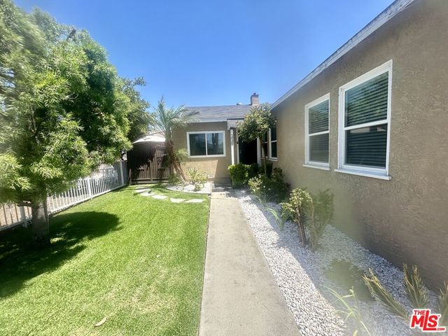 $5,495 | 226 South Matthisen Avenue | South Compton