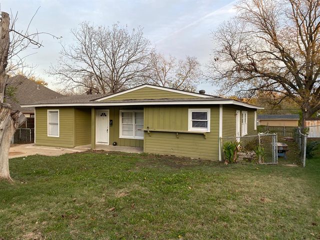 $1,500 | 122 Rollingwood Drive | Mesquite