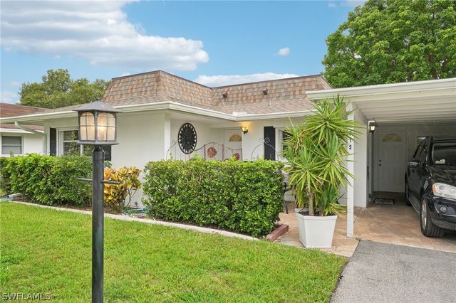 $239,000 | 515 Pangola Drive | North Fort Myers