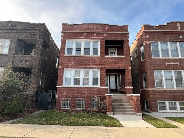 $389,500 | 1922 South 51st Avenue | Cicero