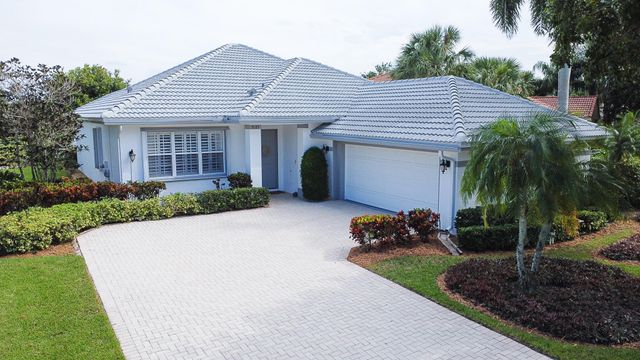 $599,900 | 9185 Bay Point Circle | Baywinds