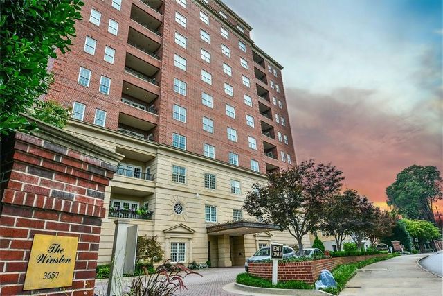 $750,000 | 3657 Peachtree Road Northeast, Unit 2C | Ridgedale Park