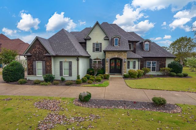 $649,000 | 67 Cross Pointe Drive | Jackson