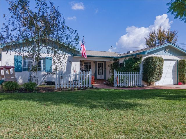 $800,000 | 825 West Olive Street | Central Corona