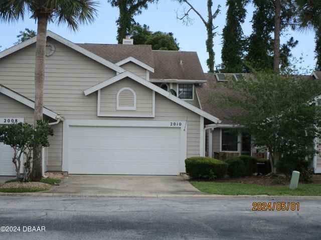 $305,000 | 2010 Cornell Place, Unit 38 | Spruce Creek