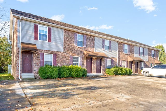 $995 | 2303 Raleigh Court, Unit 2 | Raleigh Station