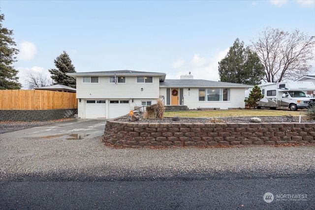 $475,000 | 1819 West 12th Avenue | Kennewick