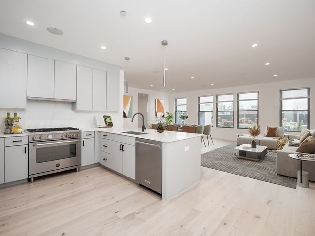 $1,499,000 | 340 West 2nd Street, Unit 19 | South Boston Waterfront