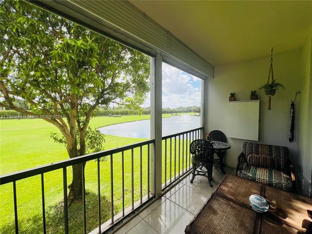 $2,200 | 9820 South Hollybrook Lake Drive, Unit 202 | Hollybrook Golf & Tennis Club