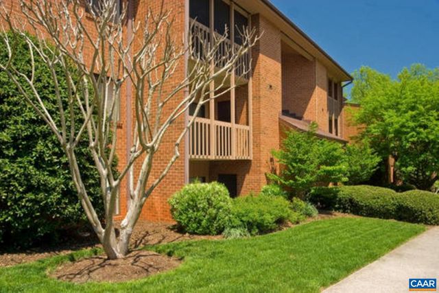 $1,900 | 104 Turtle Creek Road, Unit 9 | Turtle Creek Condominiums