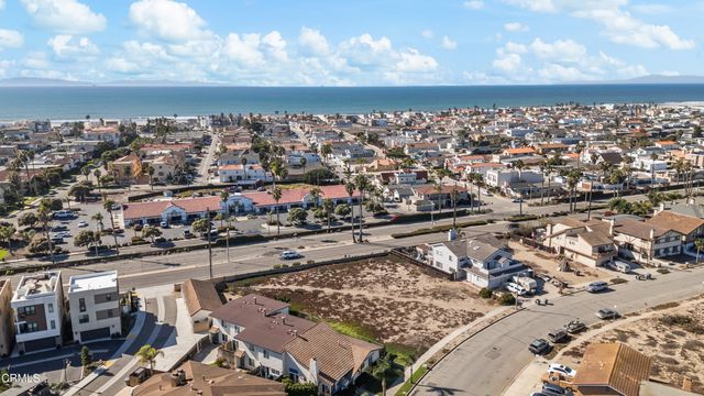 $698,000 | 1011 Dunes Street | Oxnard Beach