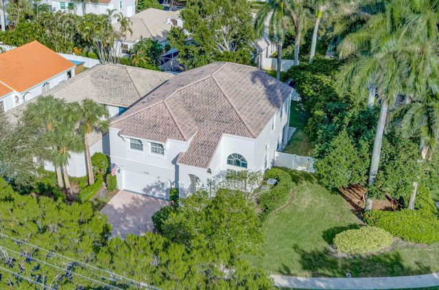 $829,000 | 2158 Chagall Circle | The Villages of Palm Beach Lakes