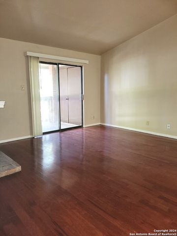 $898 | 2935 Nacogdoches Road, Unit 218 | San Antonio