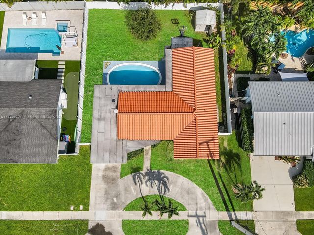 $783,999 | 28 Southwest 9th Avenue | Southeast Boca Raton