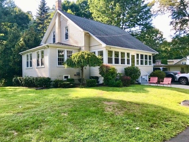 $439,000 | 40 Circle Road | Longmeadow