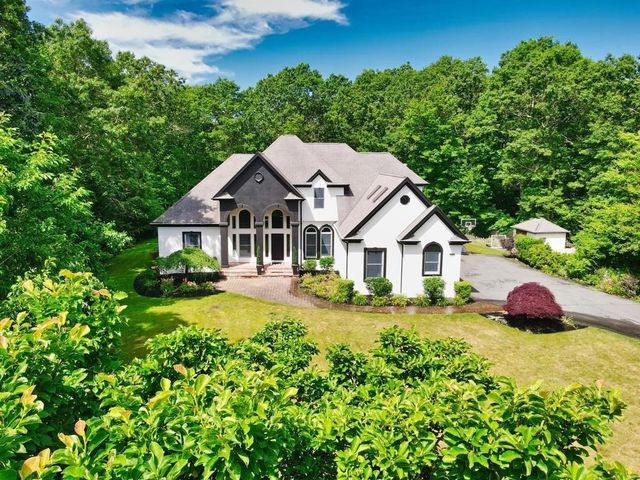 $1,295,000 | 1274 Old Fall River Road | North Dartmouth