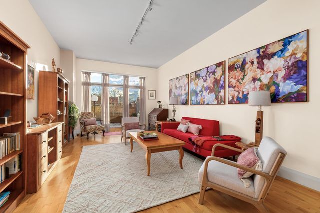 $1,750,000 | 675 Sackett Street, Unit 406 | Park Slope