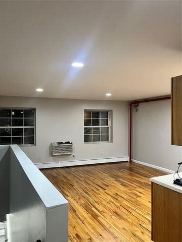 $2,600 | 218-10 Hillside Avenue | Queens Village