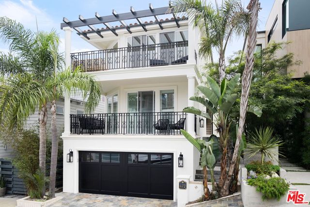 $4,595,000 | 472 29th Street | Manhattan Beach Sand