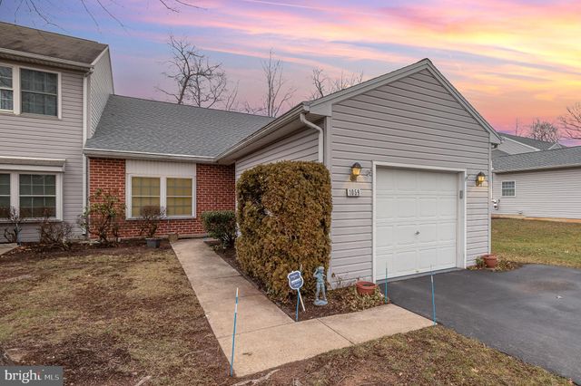 $258,000 | 1059 Pond Ridge Drive | Lower Paxton Township - Dauphin County