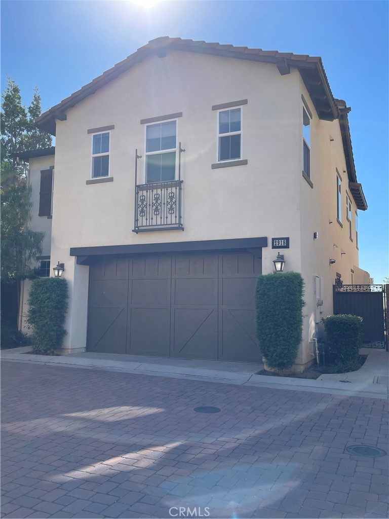 a view of a house with a outdoor space