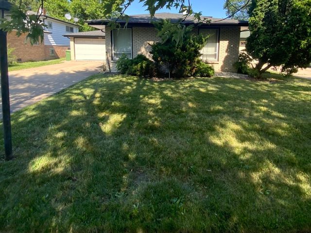 $210,000 | 15225 Dante Avenue | Dolton