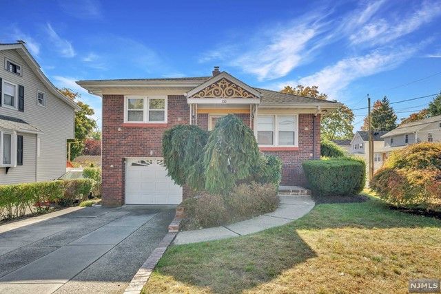 $625,000 | 100 Anderson Avenue | Bergenfield