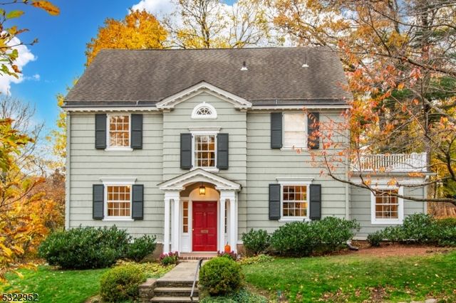 $1,099,000 | 6 Highmont Terrace | Montclair