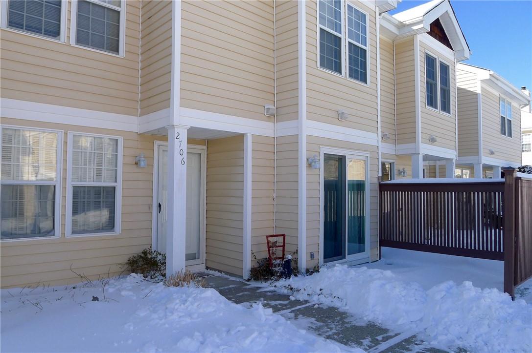 2 Bedroom Condo in Whispering Hills ~ desirable location and commuter friendly