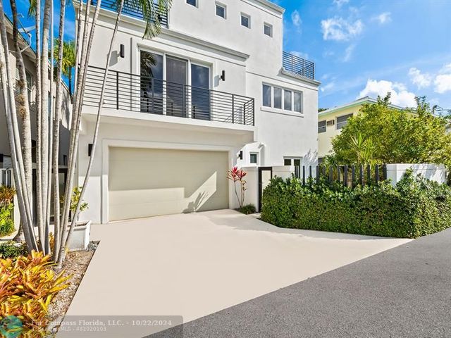 $1,625,000 | 1522 Southeast 2nd Street | Colee Hammock