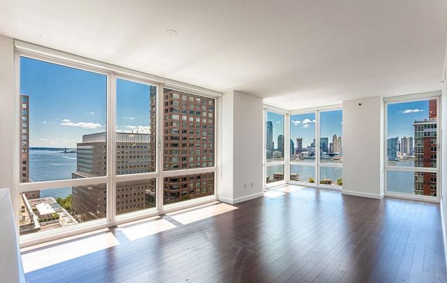 $10,000 | 200 North End Avenue, Unit 17A | Battery Park City