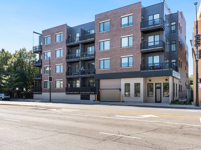 $2,995 | 1802 South State Street, Unit 407 | Dearborn Park