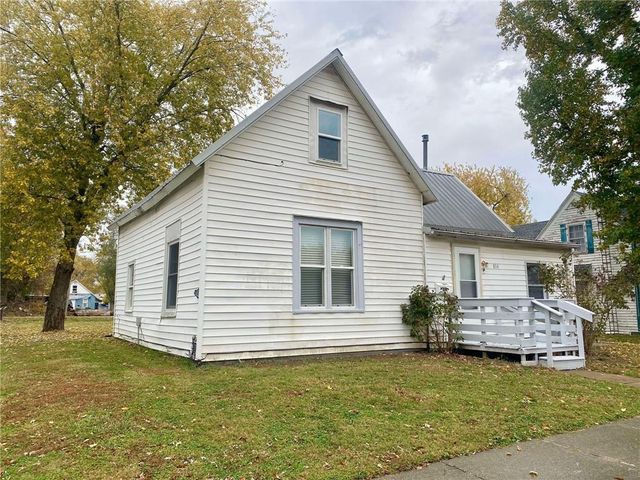 $69,900 | 814 East 2nd Street | Pana