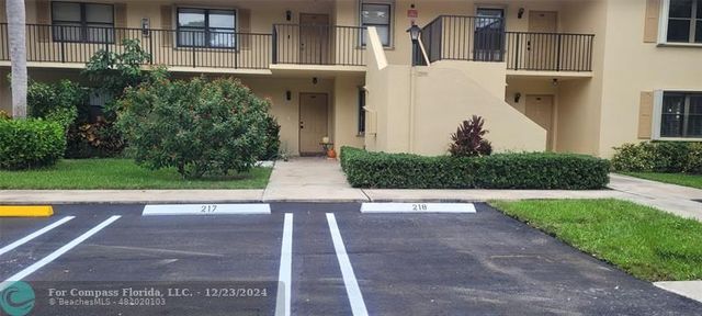 $350,000 | 2900 Southwest 22nd Circle, Unit E1 | Delray Beach