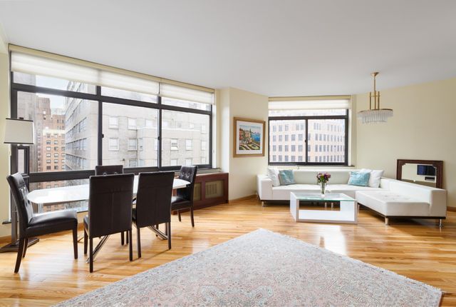 $1,700,000 | 303 East 43rd Street, Unit 14A | Midtown East