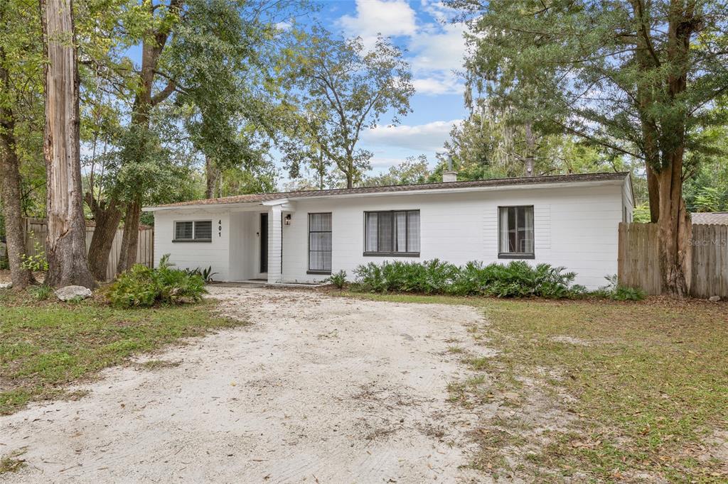 front view of house with a yard