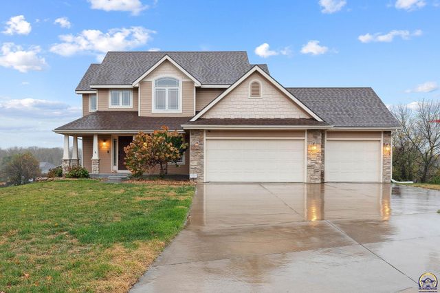 $435,000 | 3313 Southeast Tomahawk Court | Tecumseh Township - Shawnee County