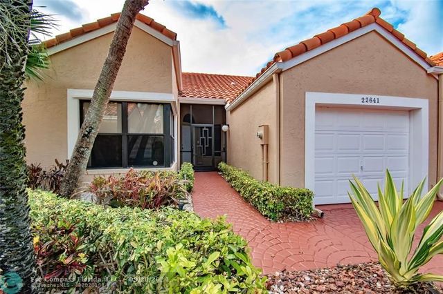 $560,000 | 22641 Meridiana Drive | Boca Pointe