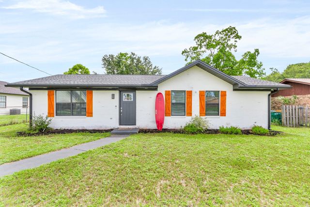 $324,999 | 299 Austin Avenue | Wynnehaven Beach Estates