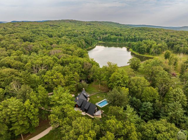 $2,250,000 | 70 Birch Hill Road | Copake Lake