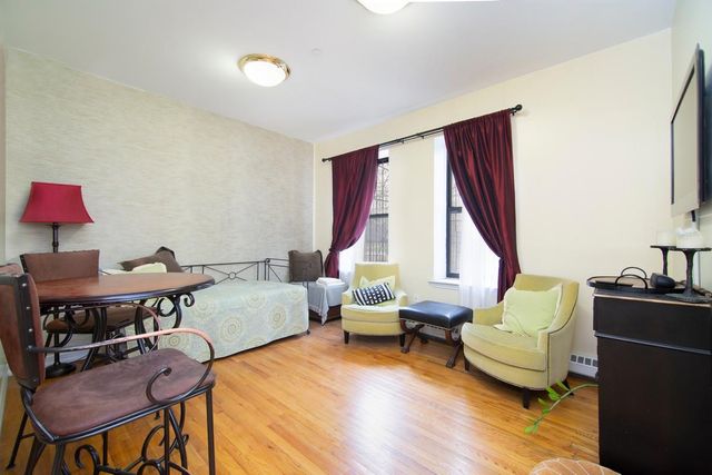 $465,000 | 157 Broome Street, Unit 1A | Lower East Side