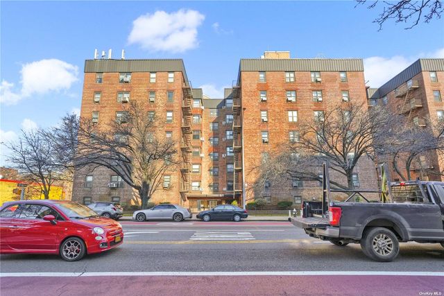 $348,000 | 90-09 Northern Boulevard, Unit 303 | Jackson Heights