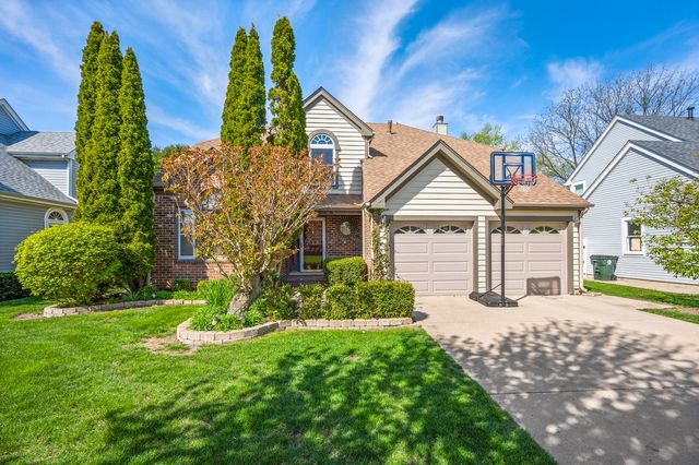 $3,850 | 422 New York Lane | Elk Grove Village