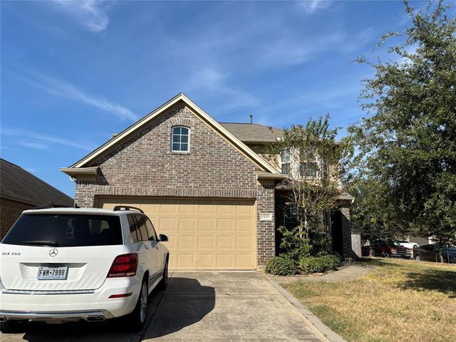 $2,450 | 15019 Darby Retreat Lane | Villages of Cypress Lakes